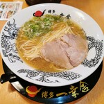 博多一幸舎 - 醤油豚骨ラーメン(麺かため) ¥750