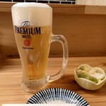 大穴 八重洲店 - 生ビールは泡がこんもり！