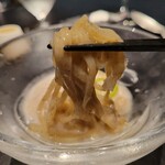 西麻布 焼肉 X - 冷麺 初めて食べる 味わいの 冷麺 は もちもちシコシコで、めちゃくちゃ美味しかった