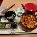 炭焼きうなぎ・かしわ 登河 - 