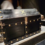 西麻布 焼肉 X - 宝箱 スモークがあるわけではない(笑)