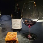 西麻布 焼肉 X - このワイン力強く 半生ハンバーグサンドによくあった❤️