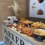 PARKER HOUSE BUTTER ROLL - パン各種