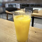 S・E・C Greensprings - ◆食前のドリンクは「オレンジジュース」を。量もタップリ。