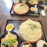 手打ちうどん 初海家 - 