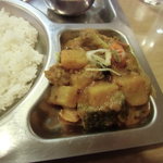 サンサール - チキンと野菜のタルカリ・平成２５年９月１９日