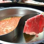 Shabuchou - 牛乳ベースのコクと旨味が広がる日替わりダシ
                      韓国の辛味の少ない唐辛子を牛乳ベースのダシのアクセントに♪