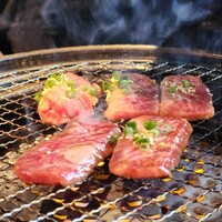 老舗精肉店直送 千種焼肉 飛騨牛の奴隷 千種店 - 