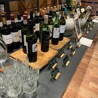 アルコールバースパークリング、ワインなど種類20種以上！！