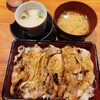 Nikusukishabu To Wain To Akita No Jizake Akifuji - 