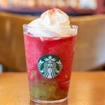 スターバックス・コーヒー - ドリンク写真:2023.8 GABURI スイカ フラペチーノ（690円）