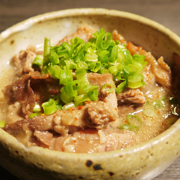 写真 : へのへのもへじ - 西大寺町・岡山芸術創造劇場ハレノワ前