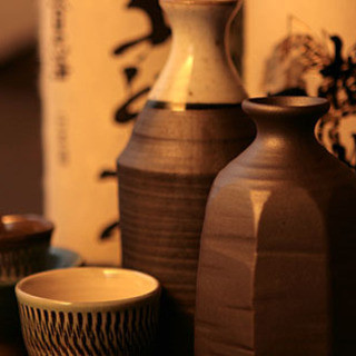 We also have delicious local sake that goes well with the dishes.