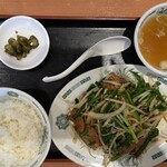 日高屋 - ニラレバ炒め定食