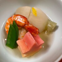 北陸料理 新越 - 蕪 海老 紅景麩 絹さや