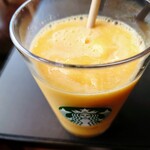 スターバックス・コーヒー - マンゴーパッションティーフラペチーノ