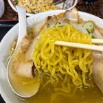 Koku Ichiban Ra-Men Midoriya - 麺のアップ