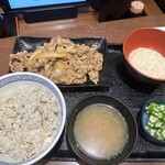 Yoshinoya - 