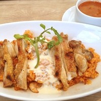 キッチン 大宮 MARK IS みなとみらい店 - ローストチキンライス
