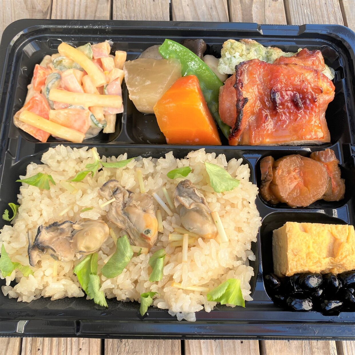 さん かく 食堂