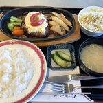 郷土料理レストラン あさしな亭 - チーズハンバーグ・定食セット