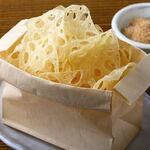 Lotus root chips (salted bonito flavor)