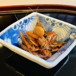 山玄茶 - お酒が加速する肴②じゃこ豆。芝海老と大豆を炊いたじゃこ豆は甘辛くて、お酒がすすんで困っちゃいます！