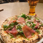 スプリングバレーブルワリー東京 - 生ハムと厳選野菜のピッツァ　1,490円