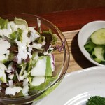 キッチン ブルー グローブ - サラダ、お新香のアップ