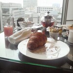 ZEN LOUNGE - ピエール・エルメのクロワッサン