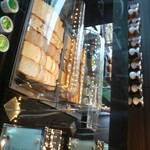 ZEN LOUNGE - パンも豊富です。