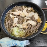 一休庵 - 冷たい肉そば　大盛り