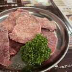 焼肉スタイル肉放題 - 塩タン