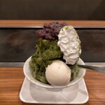 213868321 - ランチ時のかき氷より大きく､バニラアイスもついてますし､ホイップクリームも餡も多いです。