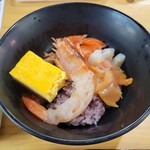 213870403 - ◆マイ海鮮丼(妻バージョン) ご飯を雑穀米チョイス！