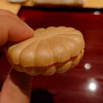 銀座 しのはら - フォアグラとマンゴーとパッションフルーツの最中