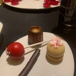 ガストロノミー ジョエル・ロブション - 