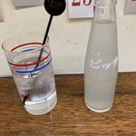 酒のデパート ヒトモト 立ち呑みカウンター - 