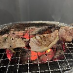 炭火焼ホルモン かなめ - 