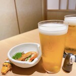 個室 肉割烹 牛若丸 - 生ビールは、ジョッキでなくグラスタイプ