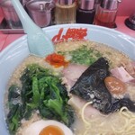 山岡家 - ニンニぐと豆板醤は控えめにしました