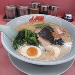 山岡家 - 控えめなボリウム