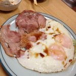 大露路 - ベーコンエッグ