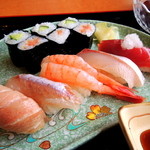 西山パーキング（下り）レストラン - 2013年9月15日(日)　寿司ランチ(850円)　お寿司