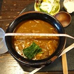 Tsutaya Soba - ジャワうどん_950円（半ライス・サラダ付）直径18cm