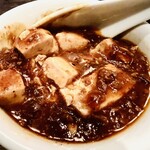 エスカイヤクラブ - 石焼き麻婆豆腐