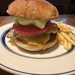 ファンゴー - ベーコンチーズバーガー