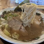 ごっちゃんラーメン - 硬さ普通で頼みました