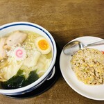 ぐゎらん洞 - お料理全景  1番の魅力は琥珀スープ(* 'ᵕ' )☆