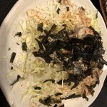 赤鶏炭焼 大安 - 鶏皮サラダ